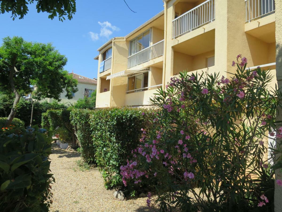 Appartement Port Frejus Avec Loggia Et Acces Plages A Pieds Exterior foto